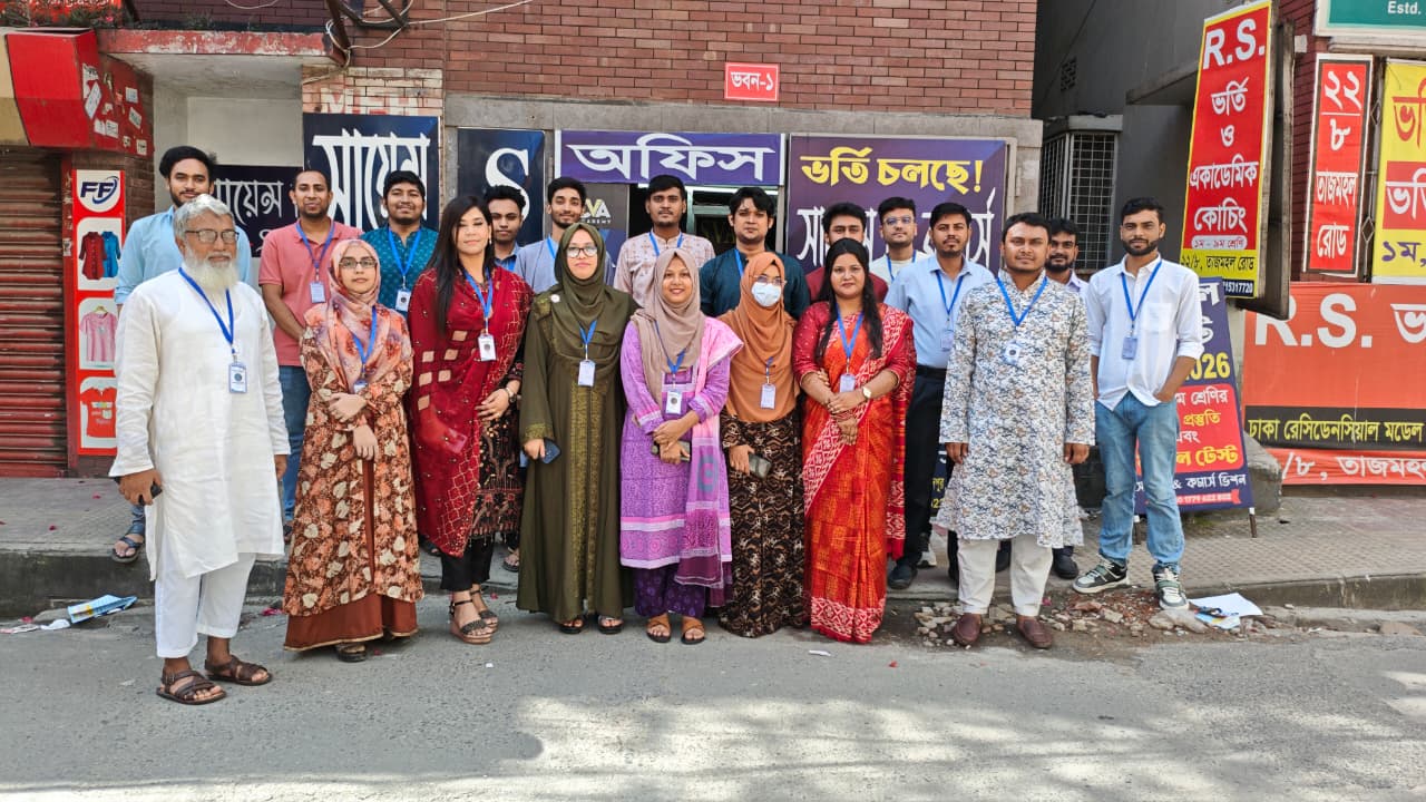 এসসিভি-তে শিক্ষার্থী ও টিম